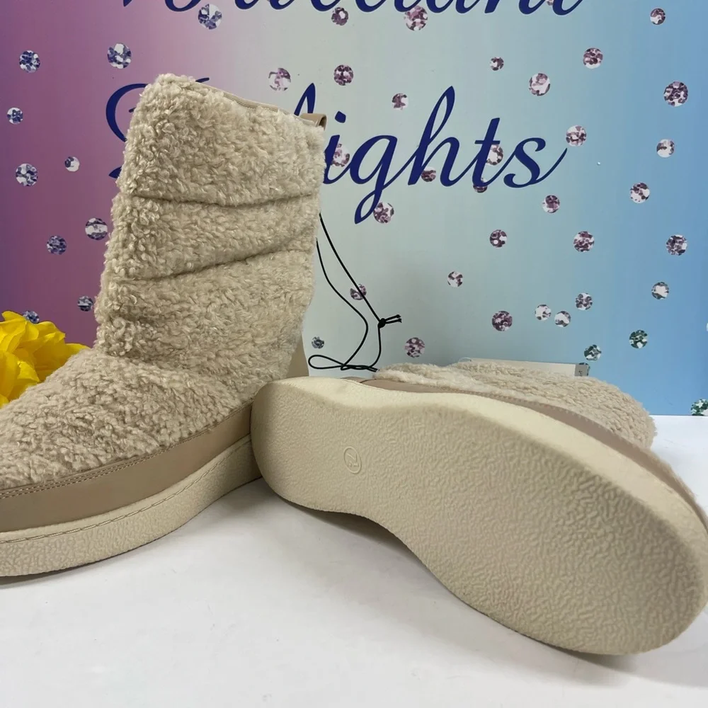 WARM FUZZY WINTER BOOTS